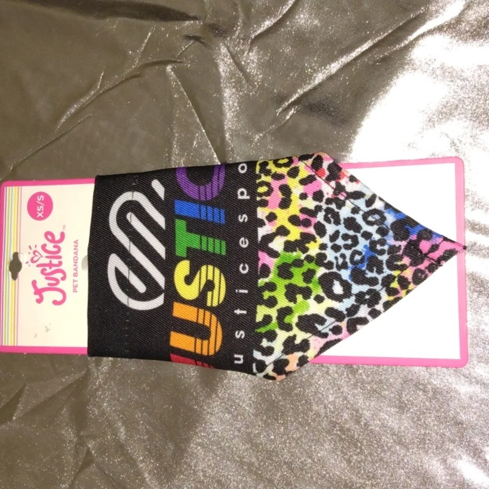 3 pet bandanas